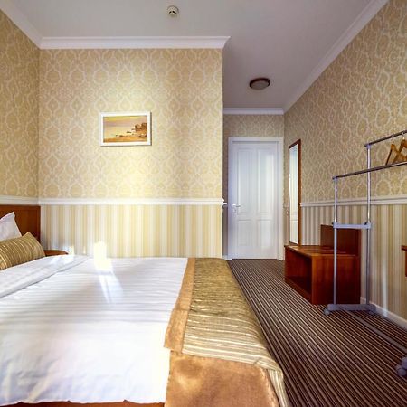 Consul Hotel Консул Oldenburg Bagian luar foto
