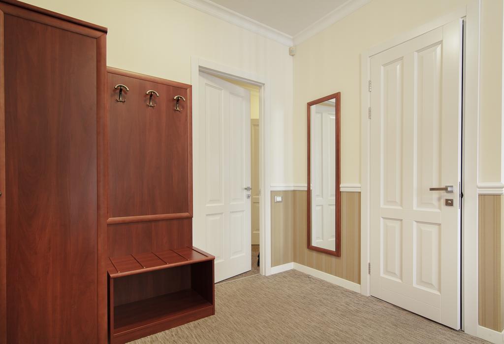 Consul Hotel Консул Oldenburg Bagian luar foto